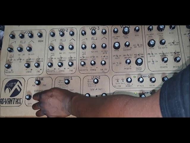 Diy analog synth project ( Ad- vantage 03m Patch Demo)