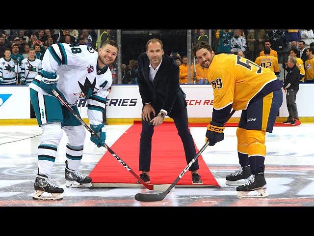 Czech football legend Petr Čech drops the puck in Prague!