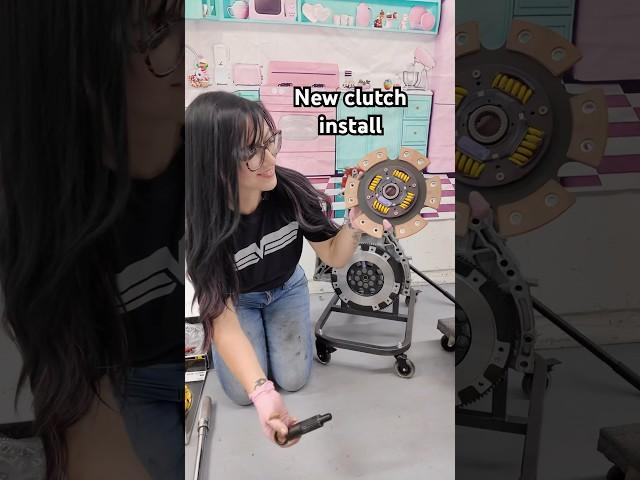 Installing a new performance clutch on my B-series engine Civic hatchback!  Follow along