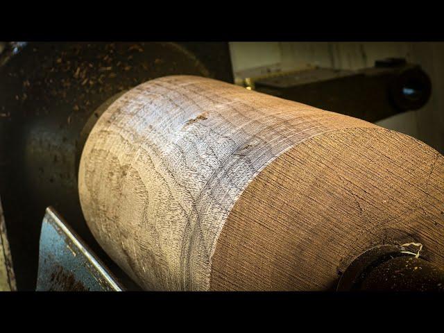 Woodturning Art: Crafting a Stunning Black Walnut Vase | Traditional Techniques & Flawless Finish