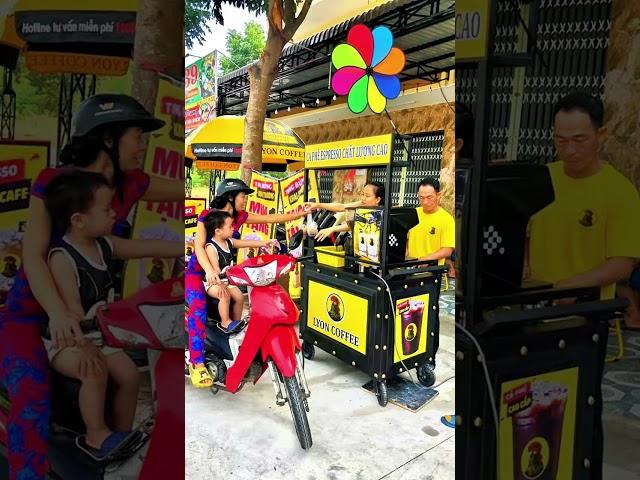 Pha cà phê máy có gì hấp dẫn mà nhiều người bỏ pha phin?