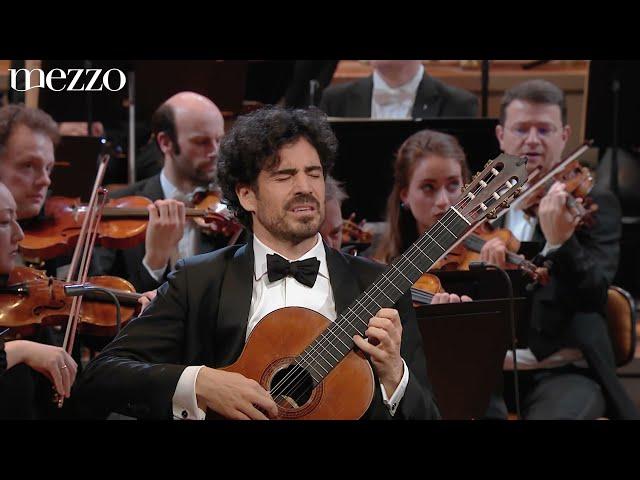 Pablo Sáinz-Villegas performs Rodrigo's Concierto de Aranjuez