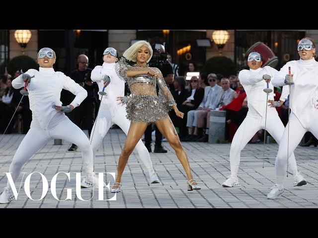 Teyana Taylor Doesn't Miss a Beat at Vogue World: Paris | Vogue