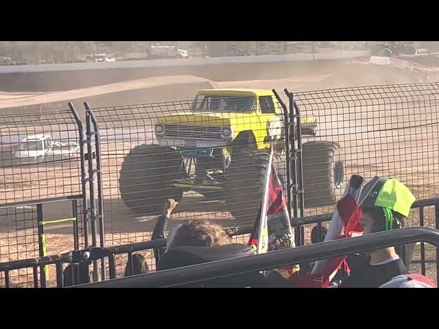 Wild Card Freestyle - 2extreme Monster Trucks Chandler Arizona 1/7/2023 - Show 1