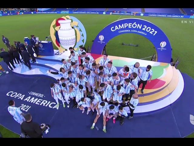 Messi levanta la Copa Argentina Campeon Final Copa America 2021 Argentina levanta la Copa