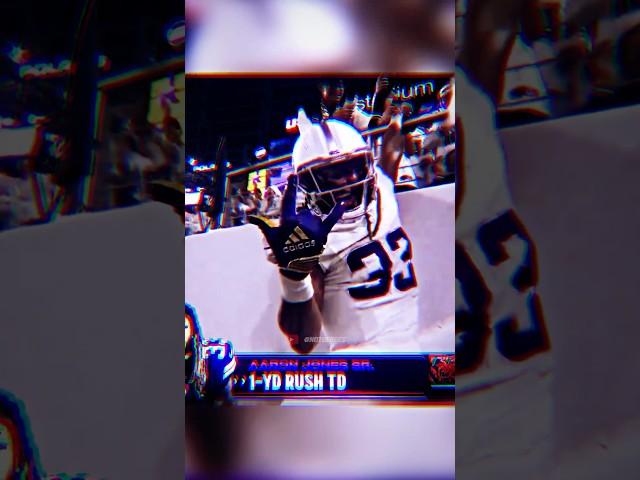 Aaron Jones with the Minnesota Leap  #shorts