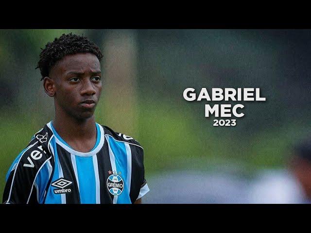 15 Year Old Gabriel Mec is the Future of Football 