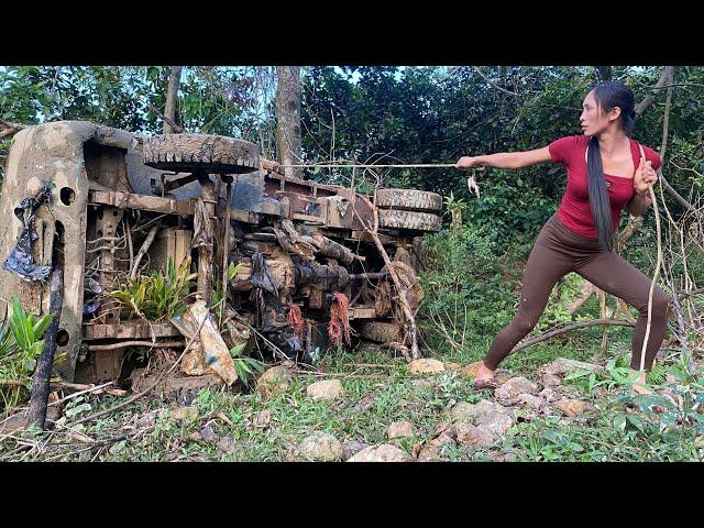 FULL VIDEO: Restoring and restarting dilapidated cars abandoned in the woods for years