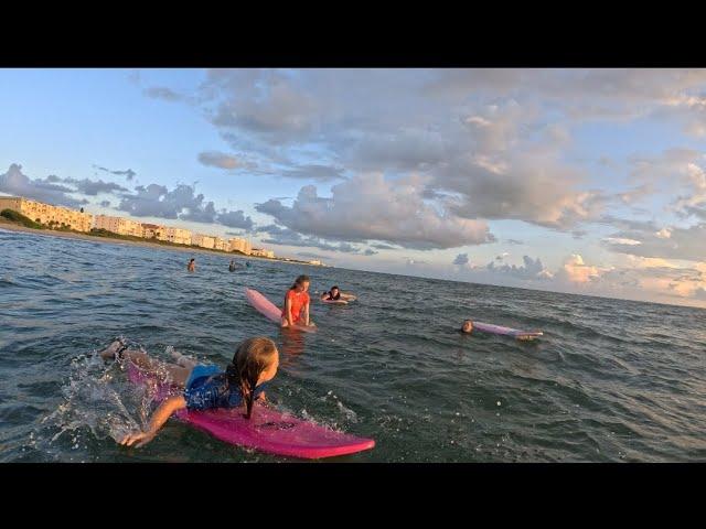 SURF TIME!!  #surf #surfing #surfergirl #surfers #surfersparadise