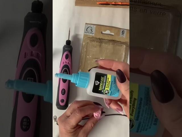 How to create a glow-in-the-dark necklace, using dollar tree mini glass bottle. #glittermakesit