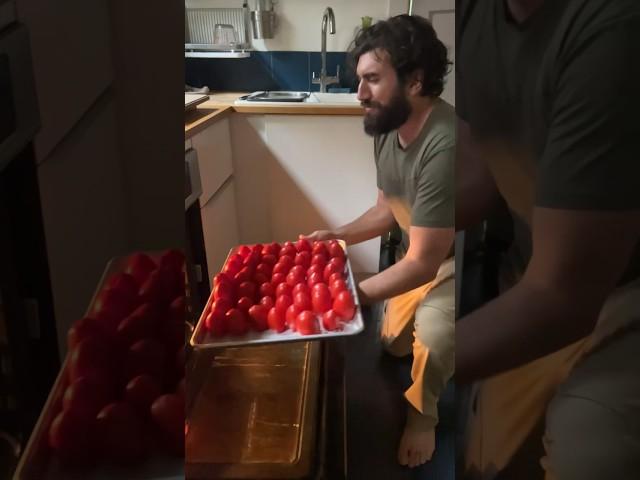 How we preserve whole tomatoes for Winter  #growyourownfood #canning #offgridliving