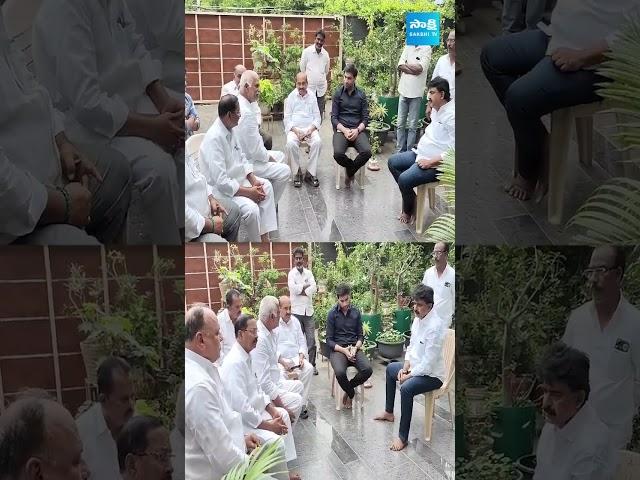 పేర్ని నానికి పరామర్శ #perninani #devineniavinash #sakshitv #ysrcpsocialmedia #apnews