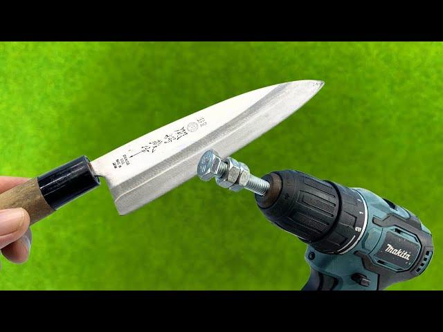 KNIFE Like Razor Sharp! Sharpen Any Knife in 1 Minute with an Old Battery