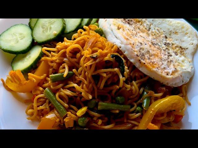 Easy Vegetable Mi Goreng Noodles| Instant Noodles with a Healthy Twist  