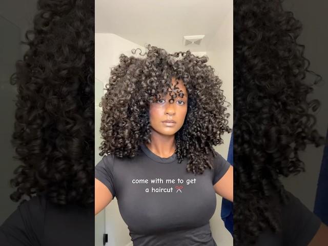 Do you prefer a straight or curly cut? ️ #hair #curlyhair #curls #naturalhair