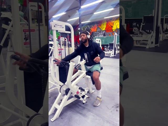 What do you think about this warm up ? #shorts #art #gym #workout #lift