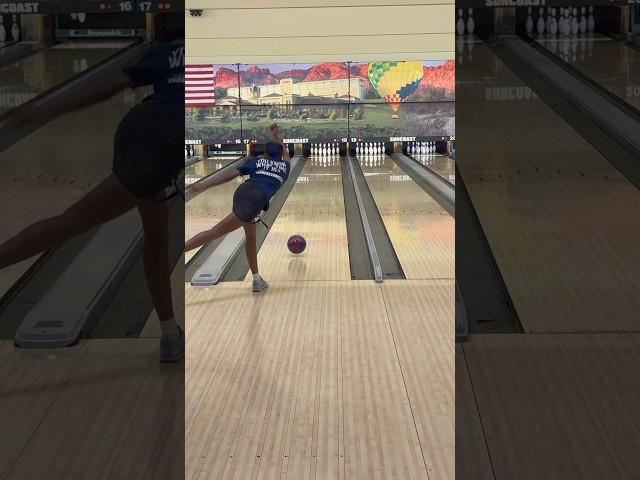 She throws it so good The Future of Bowling #likeandsubscribe #bowling