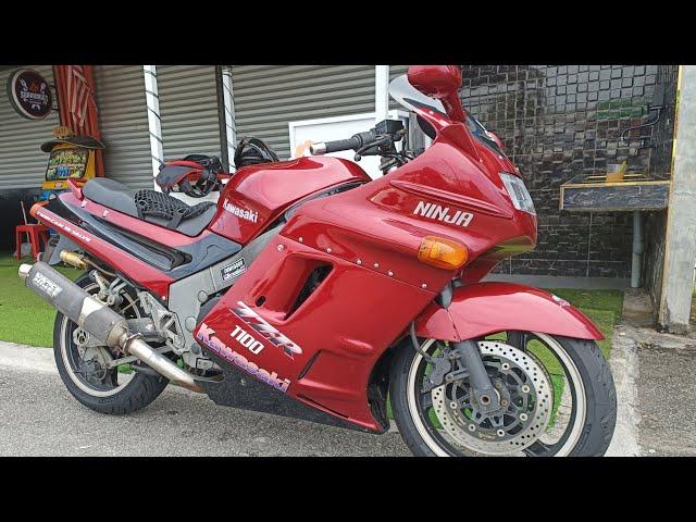 BIKES: 1990 Kawasaki ZZR1100 / ZX11 Ninja - "I Feel the Need, the Need for Speed!!" 