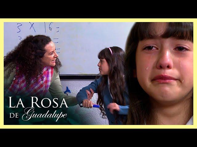 Eva sufre porque su maestra la insulta | La rosa de Guadalupe 1/4 | Un modelo...