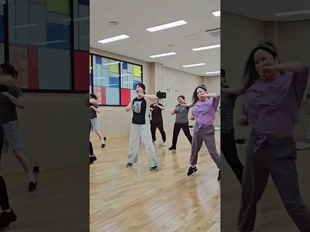 #다이어트댄스 #진이 #옛날노래지만 잼나네요~#왜 씐나냥~~