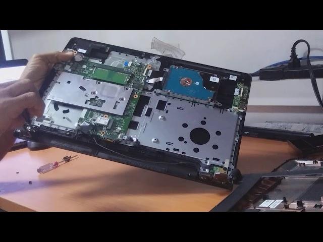 Como reparar bisagras de laptops que se ponen duras