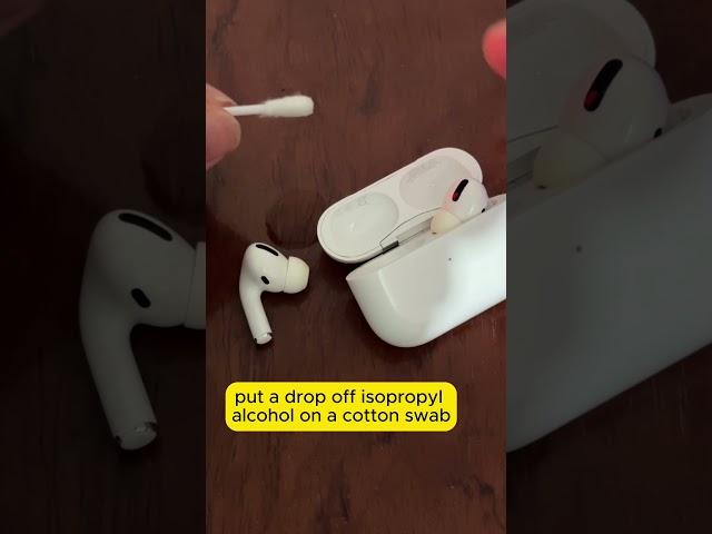 EASIEST Way to Fix NOT Charging Airpods