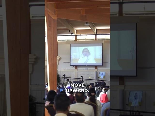 you're like a fish in the water! #gurudevsrisriravishankarji