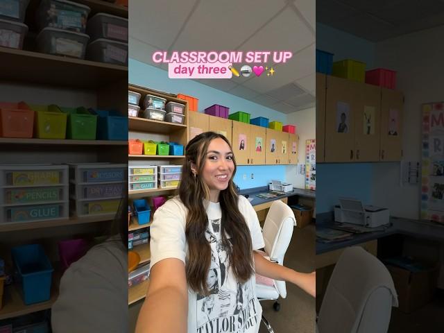 Classroom set up day 3!! ️🪩🩷 #classroomteacher #classroomsetup