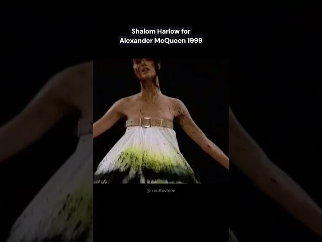Shalom Harlow for Alexander McQueen 1999  #alexandermcqueen #couture #shalom