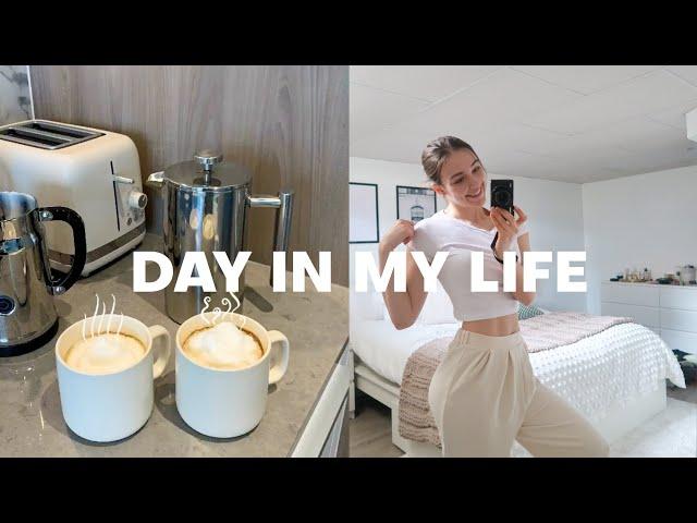 VLOG: online school, making coffee & current quarantine routine