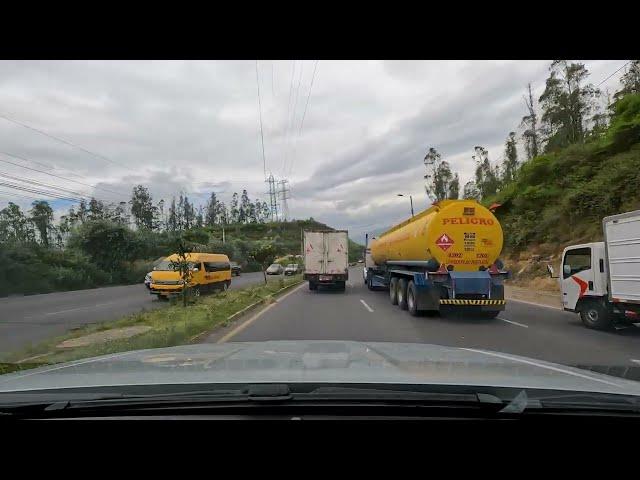 Ecuador in 4k - Driving from Mindo to Papallacta