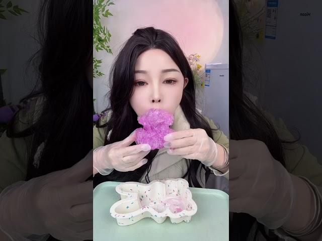 ASMR Eating Broadcast|Grape flavored rabbit ice|Eat ice#shorts #icesounds