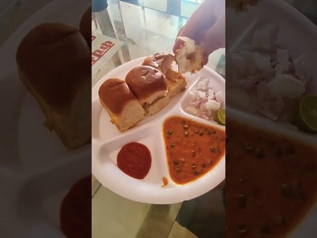 Pav bhaji |Walkeaters | Mumbai Street food| Street food ka zaika| Sardar ji ki famous pav bhaji