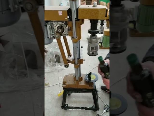 Máquina de selagem da tampa do parafuso de alumínio semi automática para a garrafa de vinho de vidro