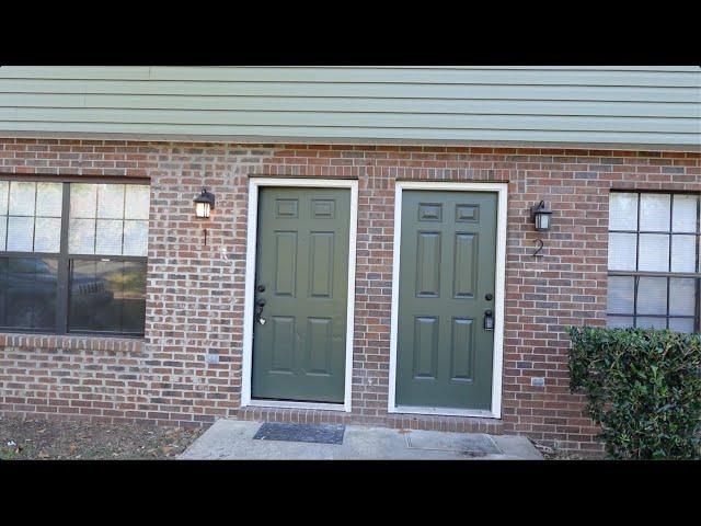 Apartment for Rent in Marianna: Apartments at The Grove by Marianna Property Management