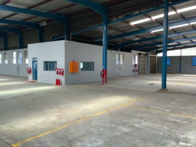 2,500sqm Warehouse For Sale / To Let in Alrode