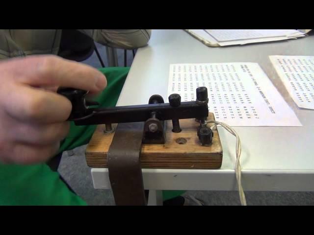 High speed morse telegraphy using a straight key