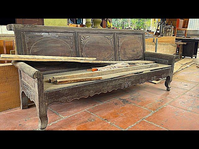 Old Furniture Restoration Skills // Cleaning Amazing Stains From An Old 1980s Chair