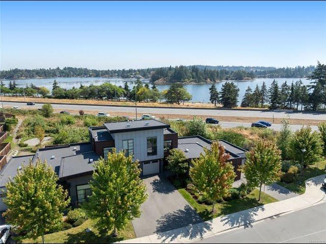 Townhouse for sale - 74 St. Giles St, View Royal, BC V8Z 1P9