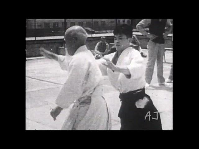 Aikido - O-Sensei Morihei Ueshiba - gyakuhanmi kokyunage