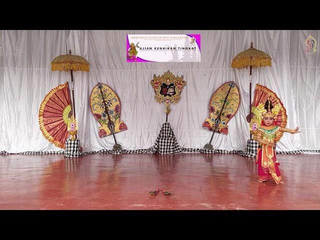 Tari Condong Cilik  oleh Putu Frisanthi Wahyu Adinda Umur 4 tahun   #tari #condong #dasar #lucu
