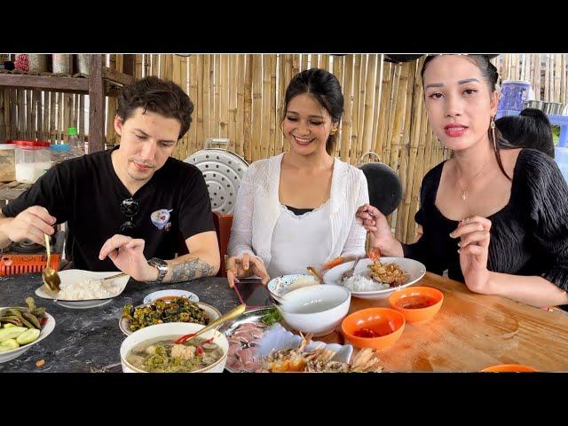 Hosting American YouTuber A Special Friendly Meal @CamboVlogs