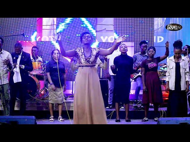 Ineza yawe ntawoyirondora/hawufananishwi Na kitu kingine/Yahweh Yahweh/Yesu arakora - NARAV BAND