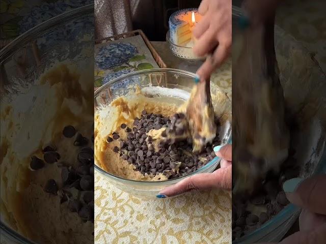 Ipdi oru banana bread  #tamilshorts #canadacouplevlogs #cooking #bakingrecipes #lifeincanada