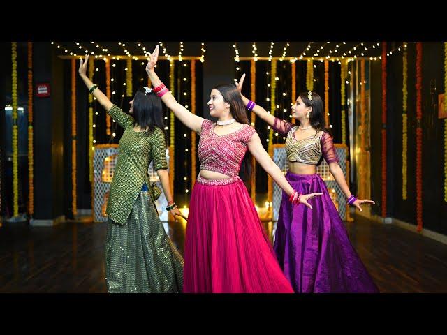 Beautiful Sangeet Dance Performance by the Bride and her Sister - Indian Wedding