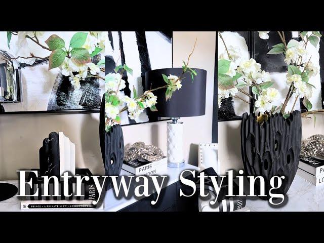 BUDGET LUXURY| ENTRYWAY STYLING|BLACK AND WHITE|SPRING DECORATE WITH ME