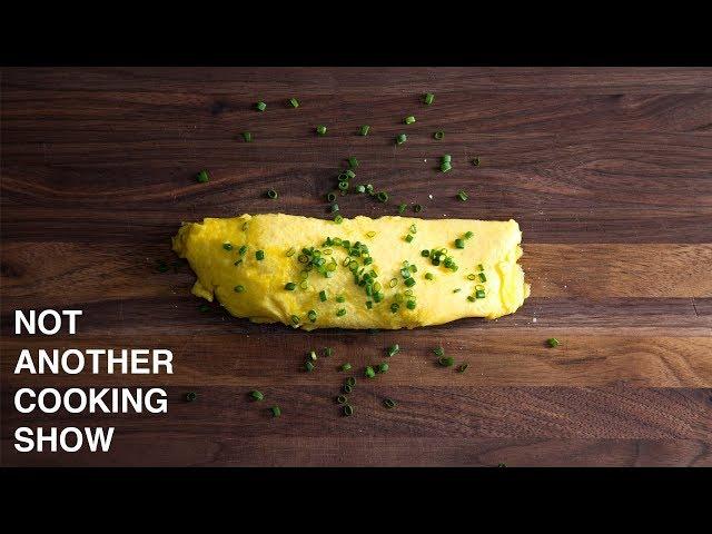 CLASSIC FRENCH OMELETTE