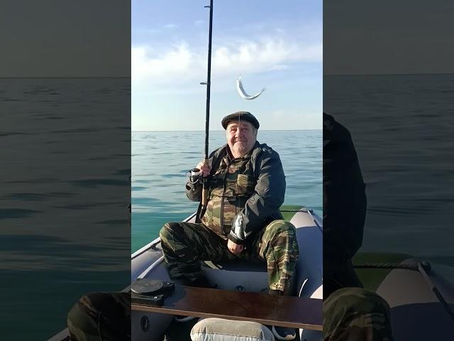 Рыбалка в Сочи на моторной лодке.