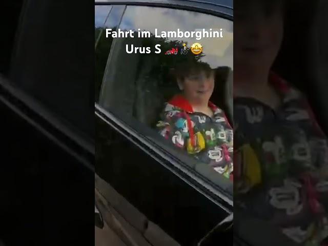 Fahrt im Lamborghini Urus #apache #wheelchairlife #automobile #lamborghini #lamborghiniurus #shorts