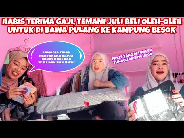 JULI TERIMA GAJI JAGA TOKO, DIA SENANG SEKALI LANGSUNG TRANSFER KE KAMPUNG, LANJUT UNBOXING PAKET